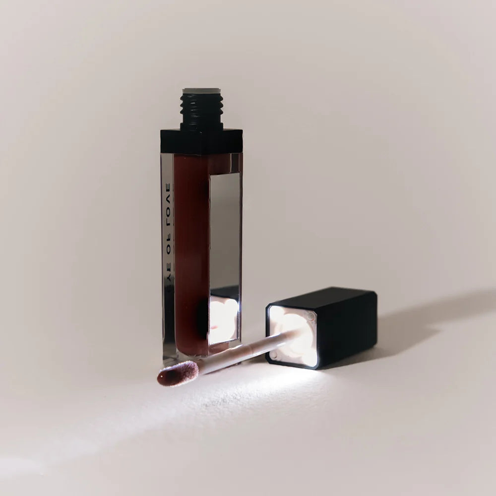 Brillo voluminizador labial con feromonas